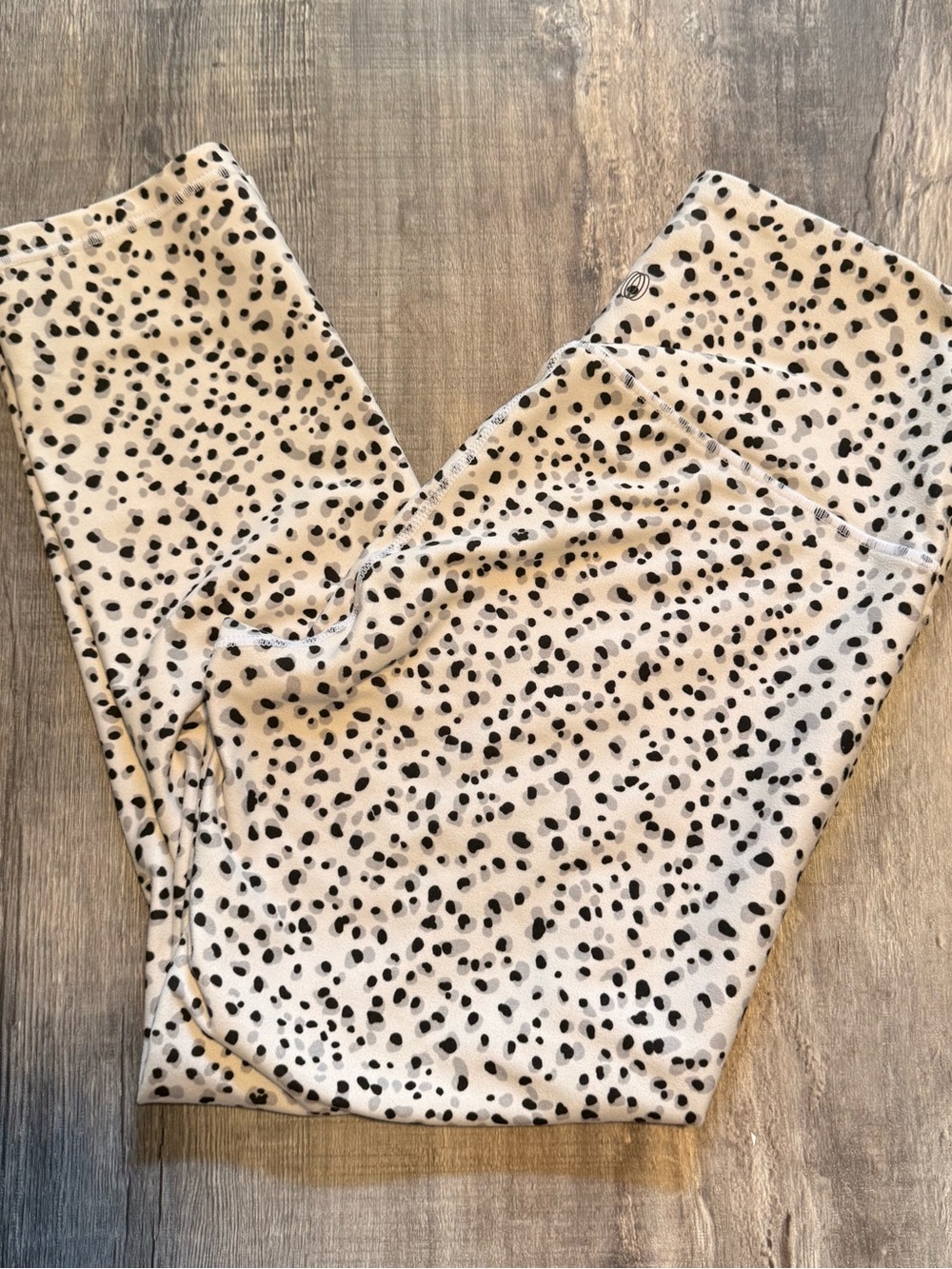 Printed Leggings - White with Black Spot